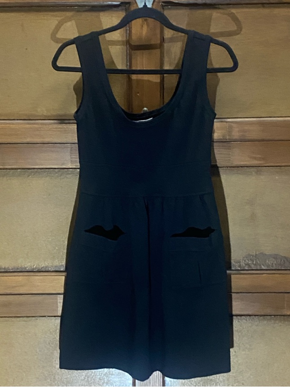 Diane Von Furstenberg Black Sleeveless Scoop-Neck Mini Dress